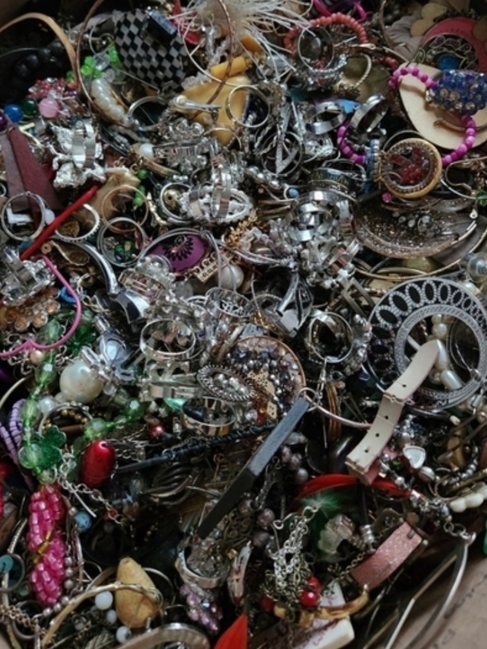 3 Pounds Mystery Lot Bracelets Necklaces Mixed Women’s Jewelry Assortment